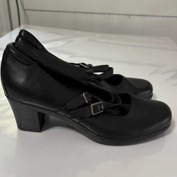 Clarks Shoes - Clark’s Bendables Women’s Black Mary Jane Grunge Leather Pumps / Heels Size 8.5